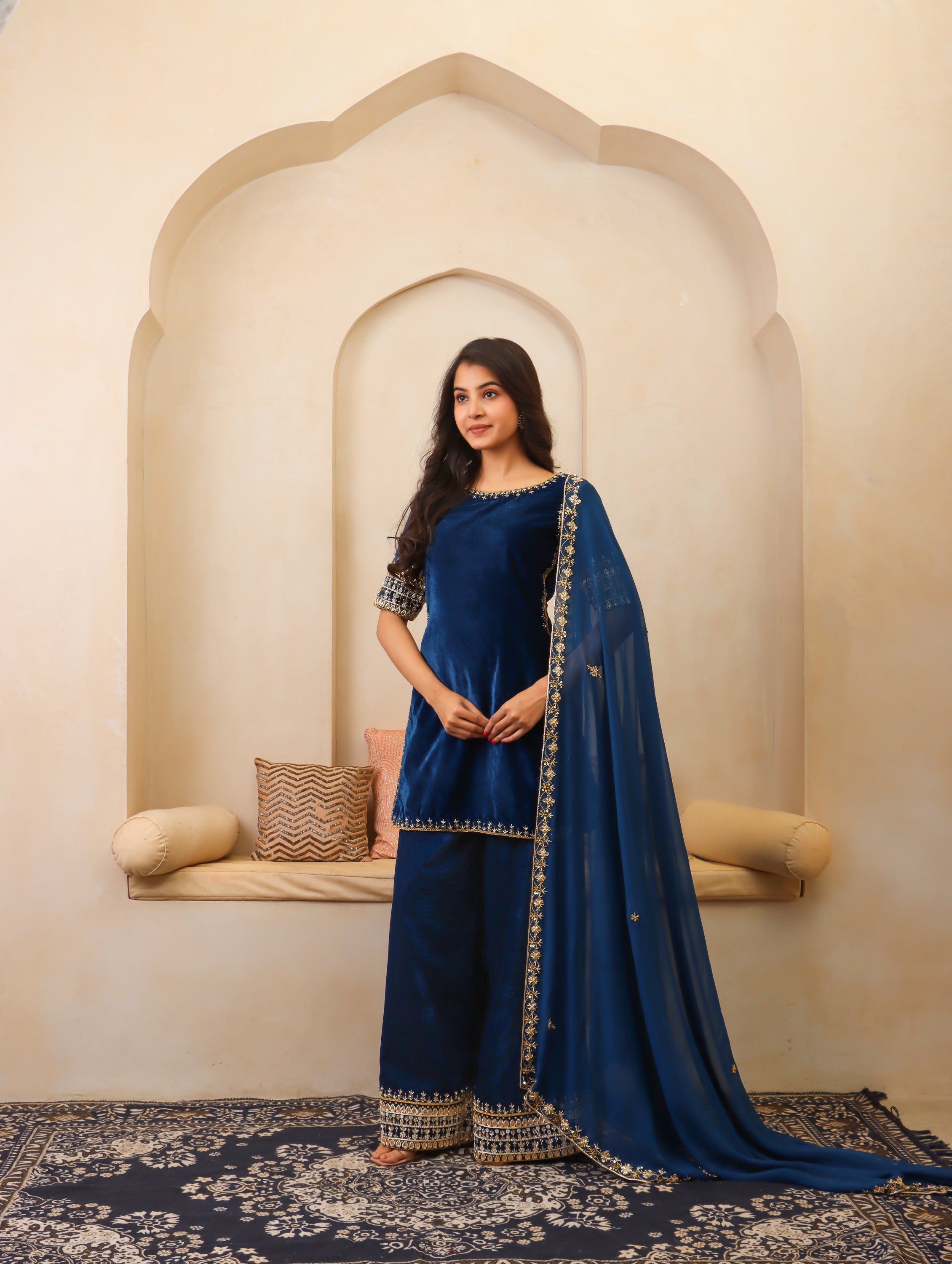 Ruhab Velvet Suit Set