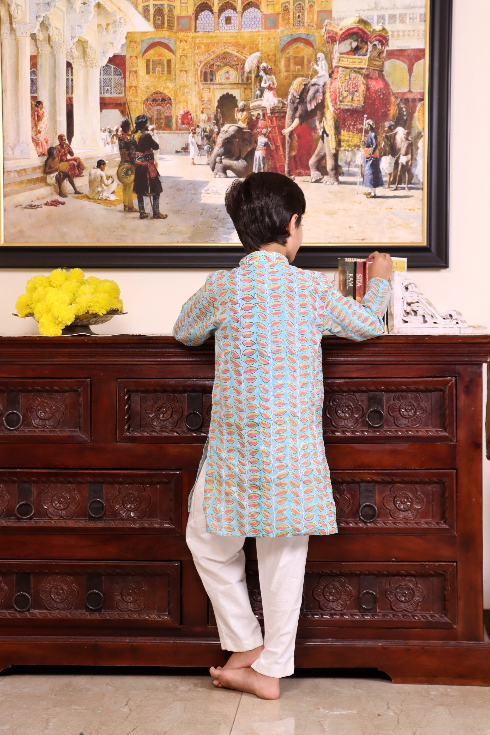 Ivaan Kurta Pyjama Set