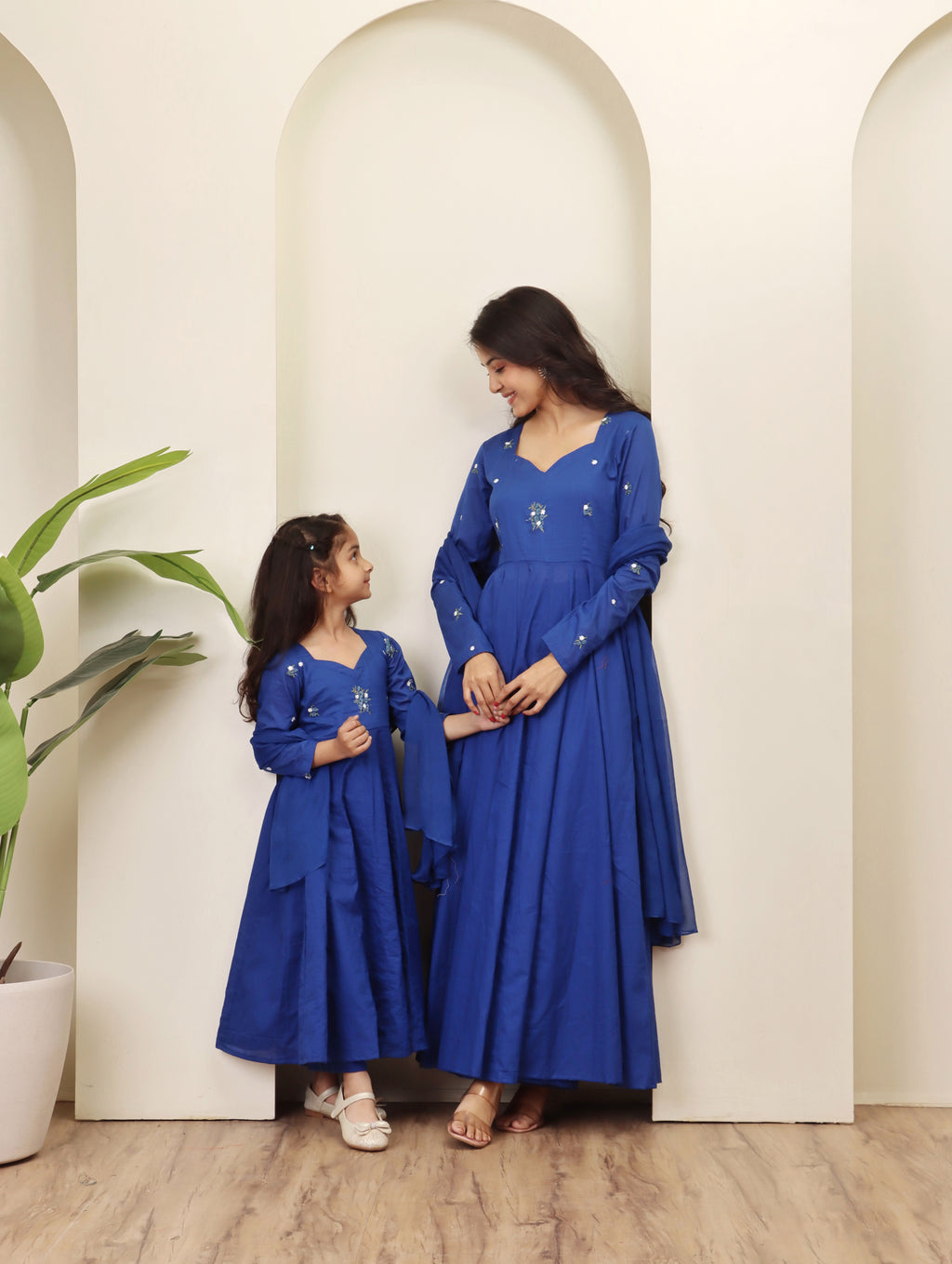 Nia Anarkali Suit Set