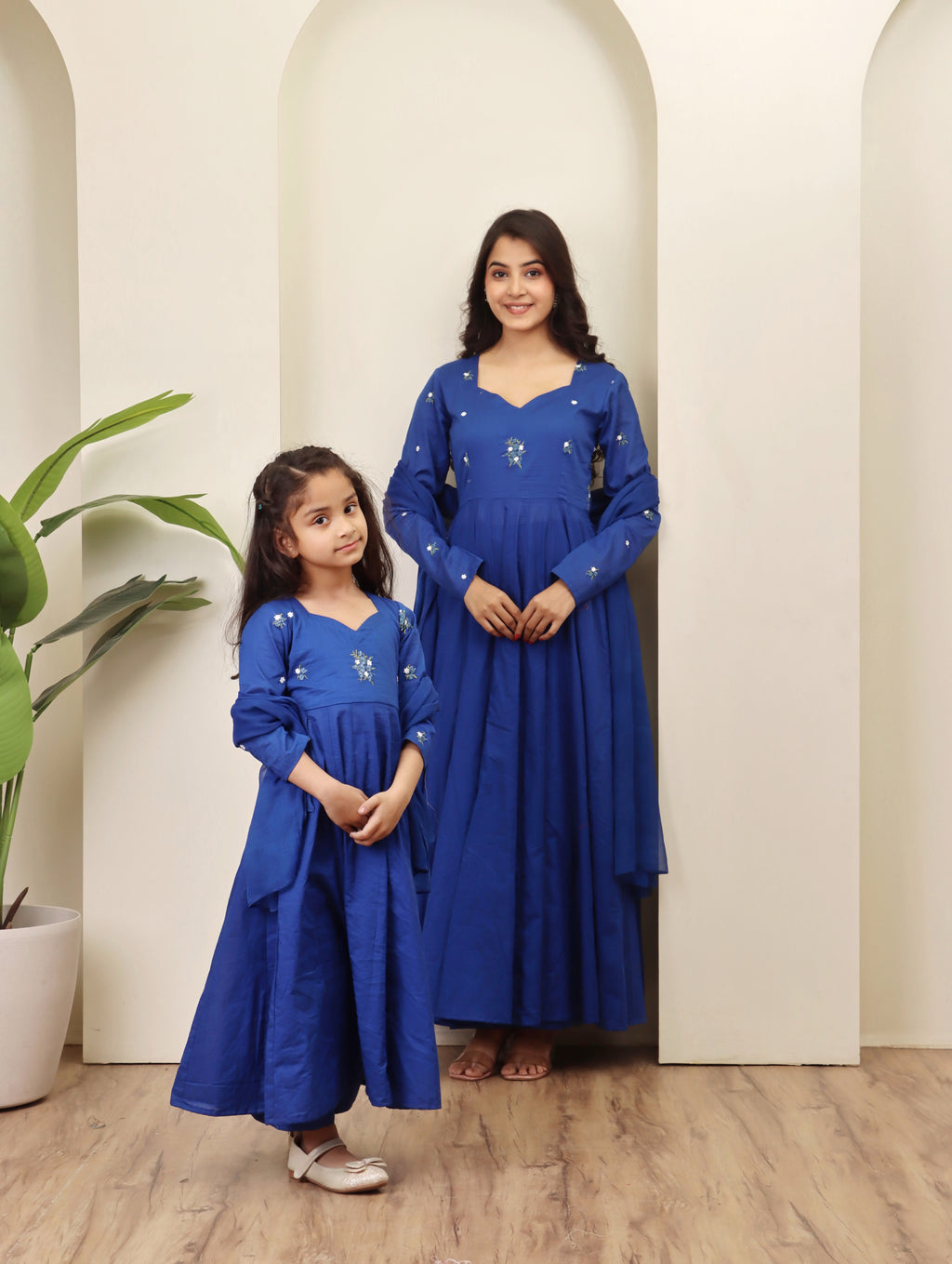 Nia Anarkali Suit Set