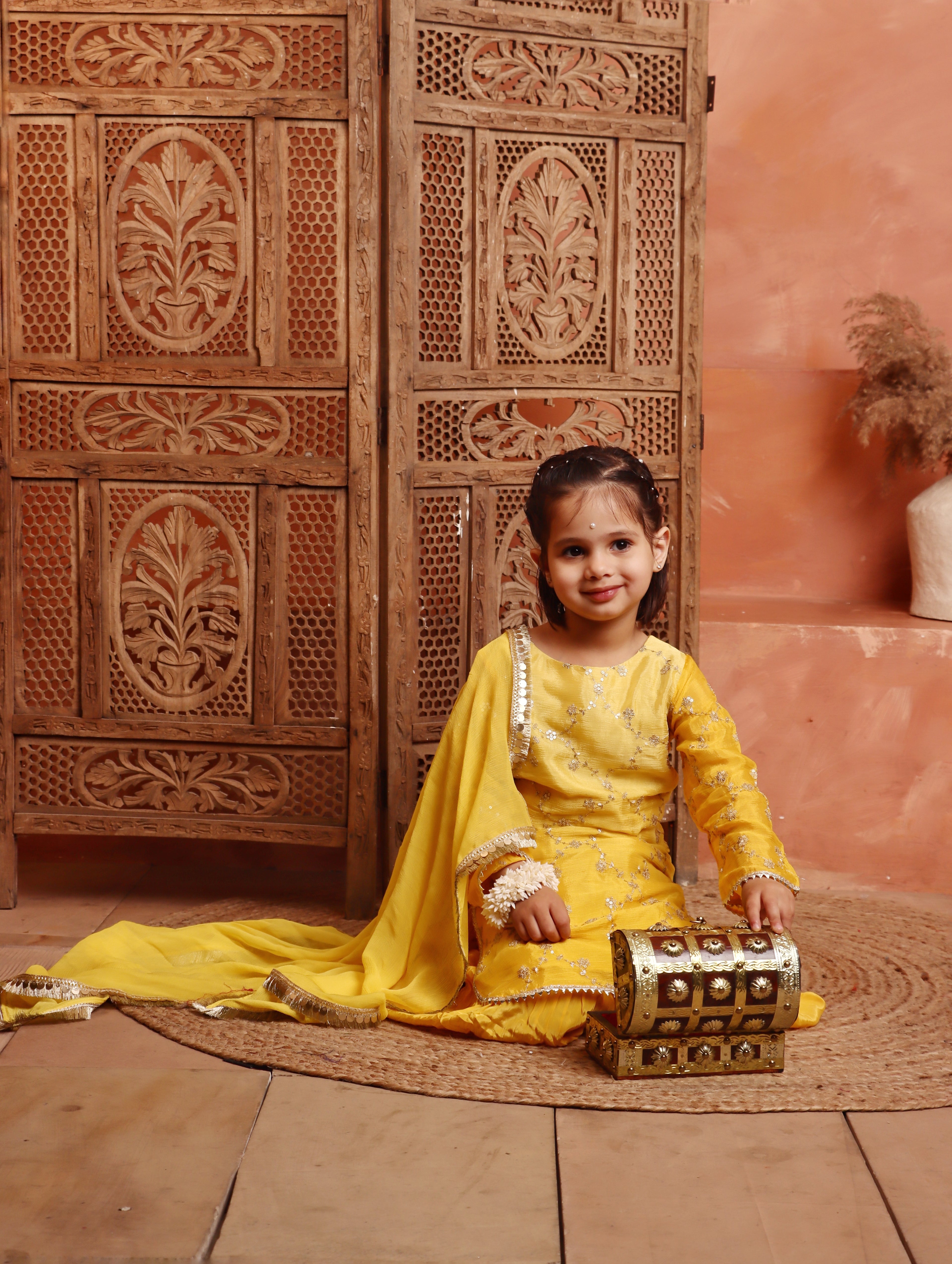 Sunehri Noor Sharara Set