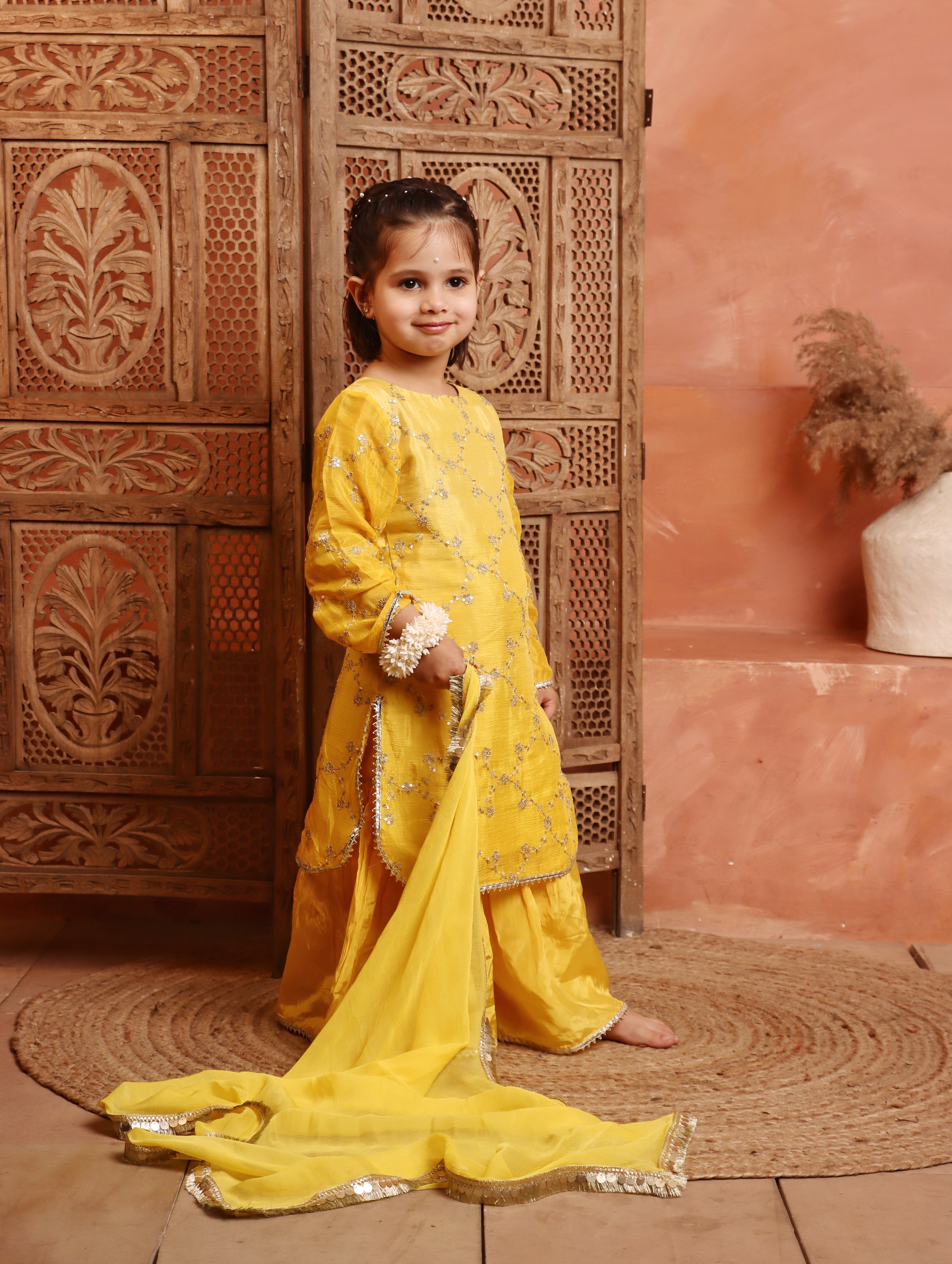 Sunehri Noor Sharara Set